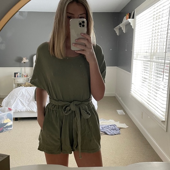 Free People Pants - Free People green tie romper